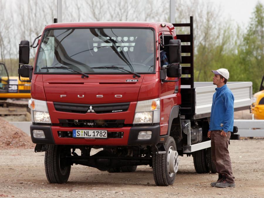  Mitsubishi Fuso Canter 6C18 2011 года  (фото 9 из 28)